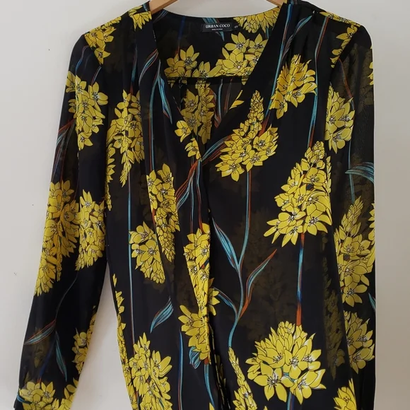 Urban Coco long sleeve sheer black Yello floral button blouse; Size small - Picture 4 of 16
